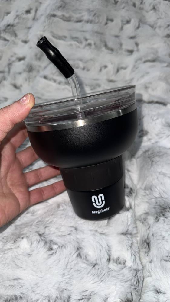 Customer photo of a black Magcheer cocktail tumbler